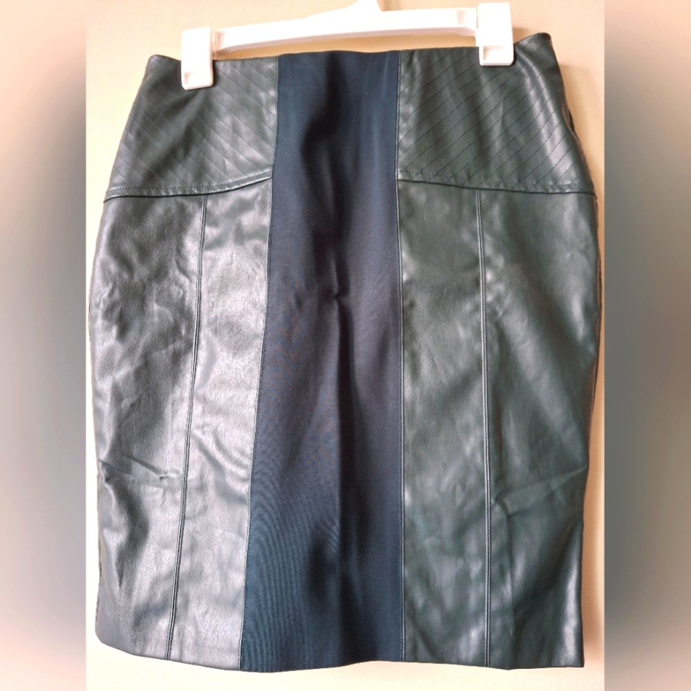NWT Bebe Dark Green Faux Leather Pencil Skirt - M